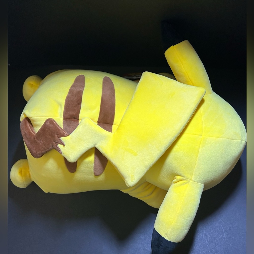 Pokemon Pikachu Plush - Picture 3 of 5